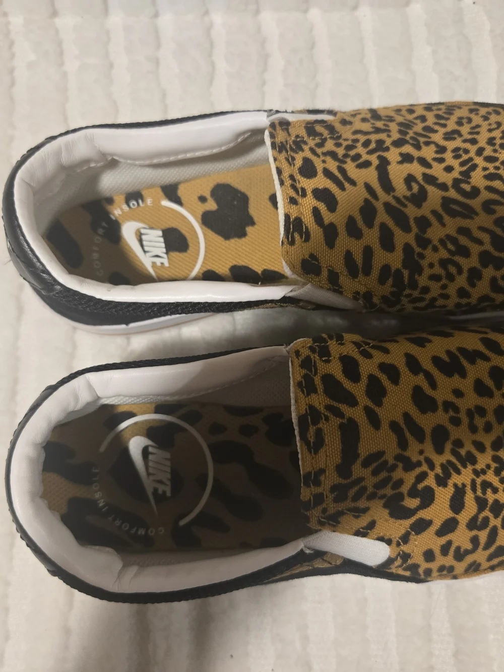 Nike kids slip